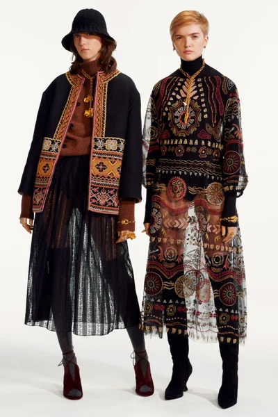 Look 25